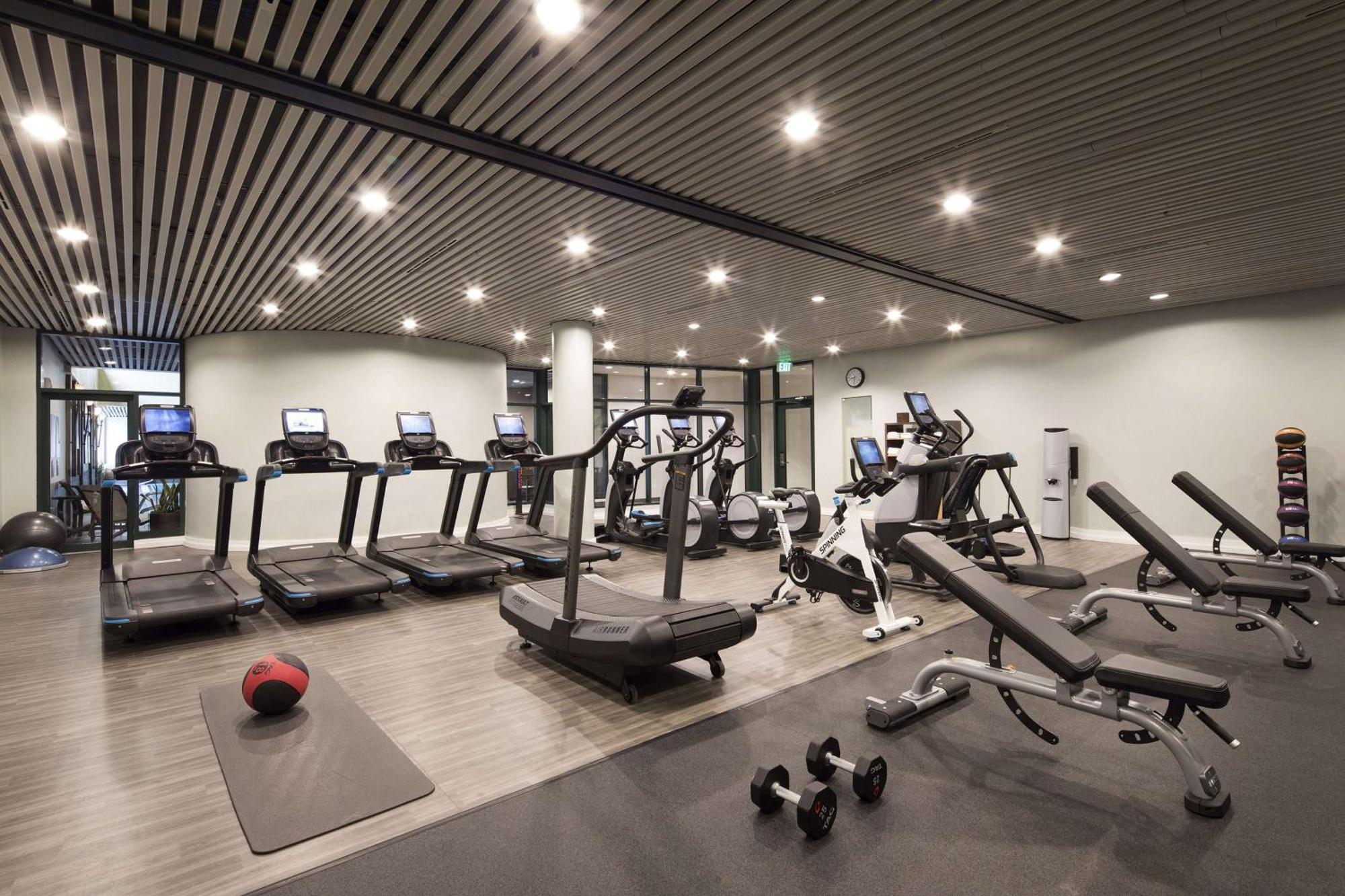 The Inverness Denver, A Hilton Golf & Spa